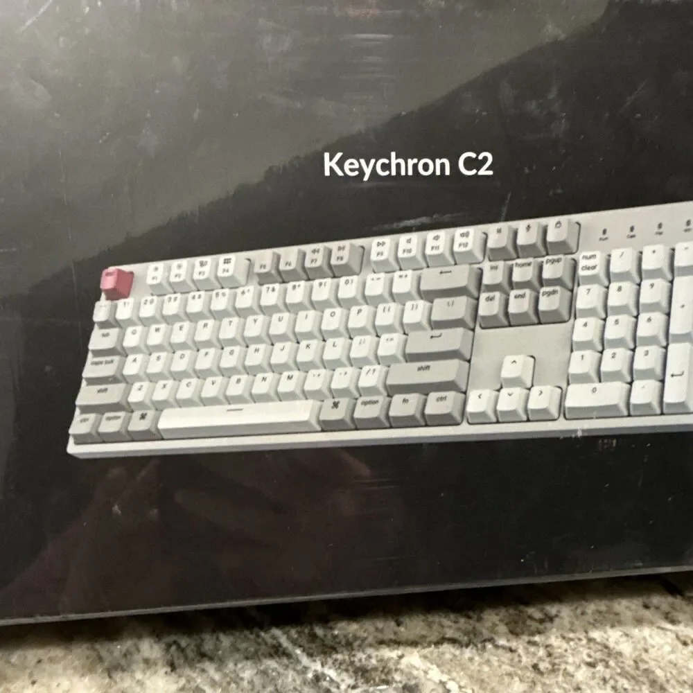 Keychron C2 Mechanical Keyboard w/ Swappable RGB Blacklight Brown Switch New